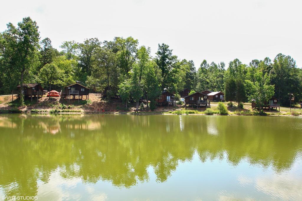 Forest Lake Camping Resort Lakefront Cabin 8 Advance Exterior foto