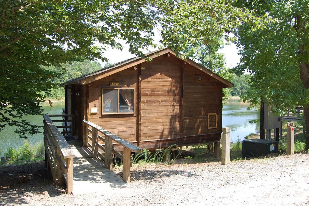 Forest Lake Camping Resort Lakefront Cabin 8 Advance Exterior foto